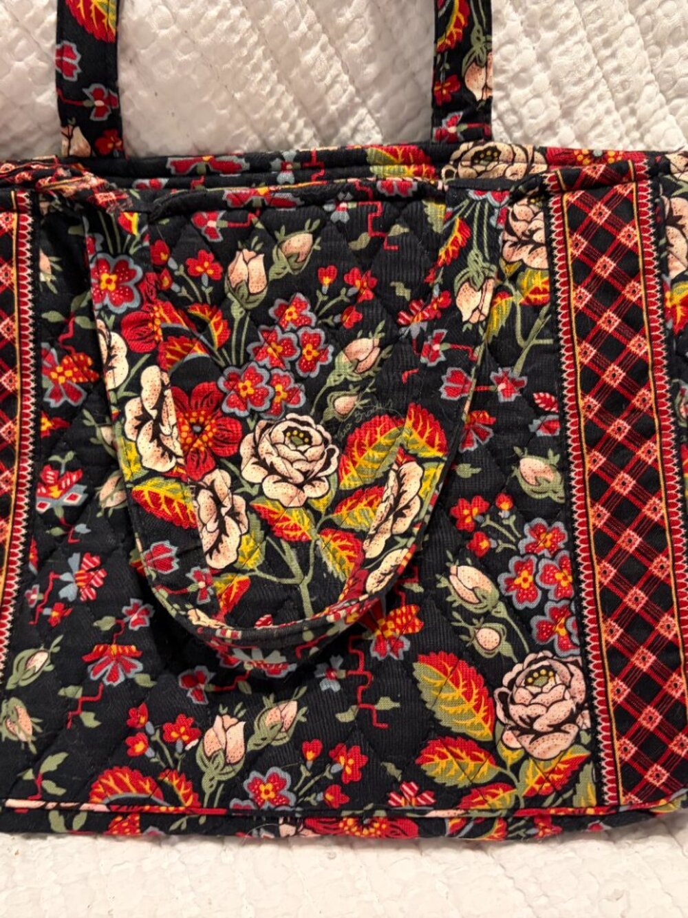 Vintage Vera Bradley small tote: Black with red and cream flowers - Picture 7 of 7